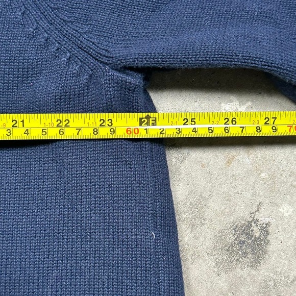 Vintage Tommy Hilfiger 3D Embroidered Logo Sweater - Picture 4 of 5